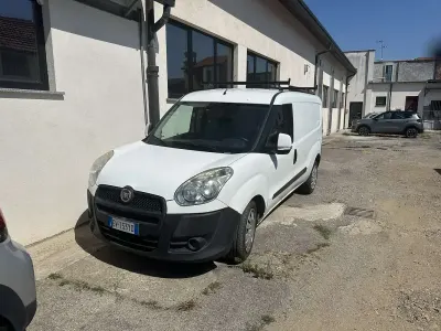 Usata Fiat Doblò Active 105 CV (77 kW) 2014 Monovolume