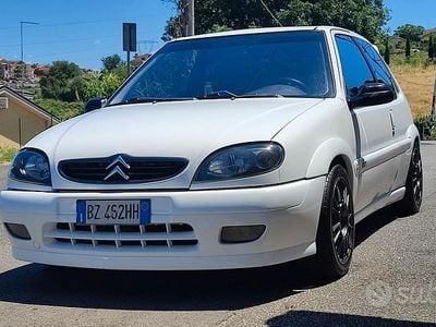 Usata Citroën Saxo 118 CV (86 kW) 2002 Bianco Utilitaria