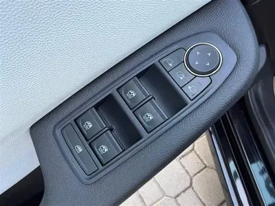 Usata Renault Clio Techno 145 CV (106 kW) 2023 Nero Utilitaria