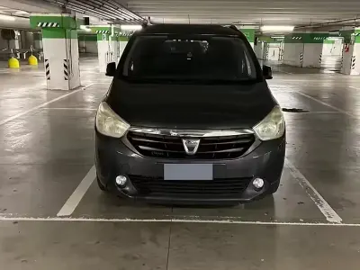 Begagnad Dacia Lodgy