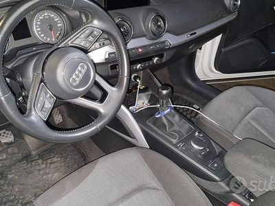 Usata Audi Q2 Design 116 CV (85 kW) 2018 Bianco SUV