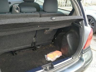 Usata Toyota Yaris 2005 Grigio Berlina