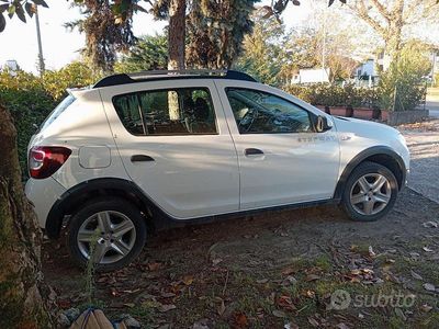 Usata Dacia Sandero 85 CV (62 kW) 2013 Bianco Berlina