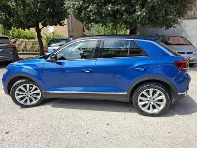 Usata VW T-Roc Advance 150 CV (110 kW) 2018 Blu/azzurro SUV