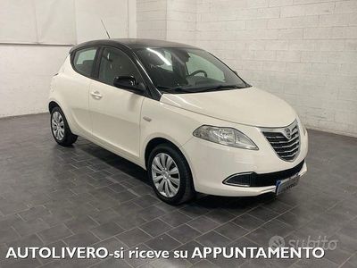 Usata Lancia Ypsilon 69 CV (50 kW) 2013 Bianco Utilitaria