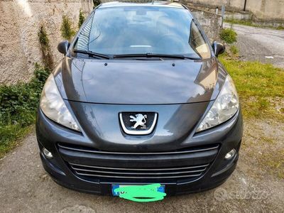 Usata Peugeot 207 95 CV (69 kW) 2009 Grigio Berlina