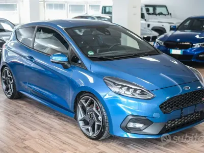 Usata Ford Fiesta ST 200 CV (147 kW) 2019 Blu/azzurro Utilitaria