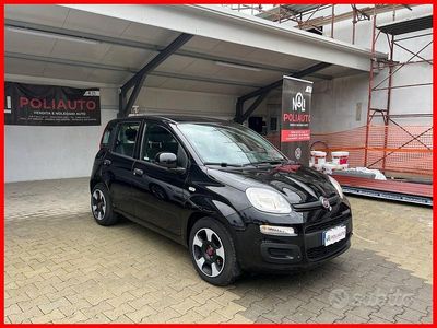 Usata Fiat Panda Lounge 95 CV (69 kW) 2017 Nero Berlina