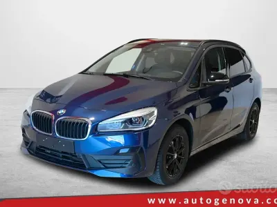 Usata BMW 216 Active Tourer Advantage 116 CV (85 kW) 2021 Blu Monovolume