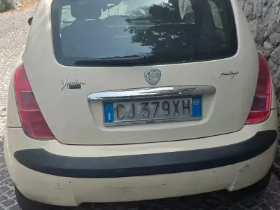 Usata Lancia Ypsilon 69 CV (50 kW) 2004 Utilitaria