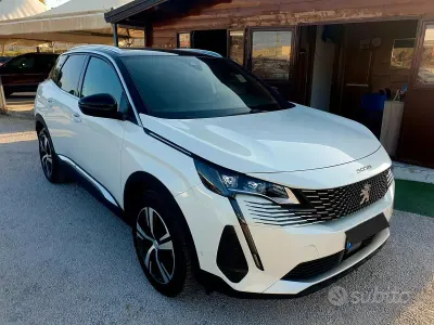 Usata Peugeot 3008 GT 131 CV (96 kW) 2023 Bianco SUV