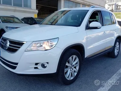 Usata VW Tiguan Sportline 140 CV (102 kW) 2011 Bianco SUV