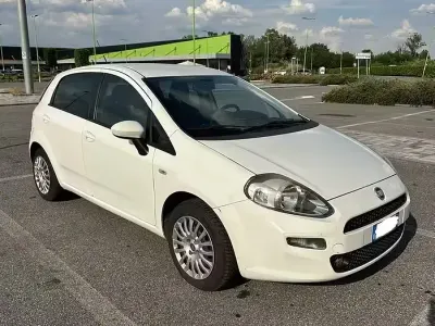 Usata Fiat Punto 77 CV (56 kW) 2014 Utilitaria
