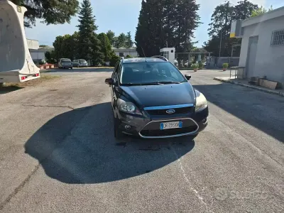 Usata Ford Focus 136 CV (100 kW) 2008 Grigio Station wagon