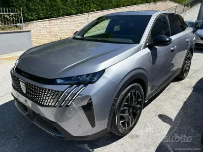 Usata Peugeot 3008 136 CV (100 kW) 2025 Grigio SUV