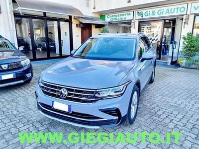 Dolphin grey metallizzato Usata 2021 VW Tiguan Elegance SUV | 27.800 € (Cara)