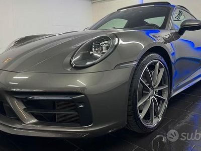 Usata Porsche 911 Carrera 384 CV (282 kW) 2023 Grigio Coupé
