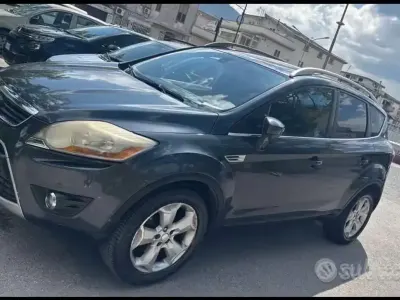 Usata Ford Kuga 136 CV (100 kW) 2009 Grigio SUV
