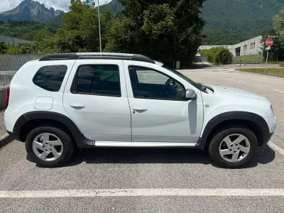Usata Dacia Duster 110 CV (80 kW) 2011 Bianco SUV
