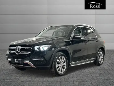 Usata Mercedes GLE300 272 CV (200 kW) 2022 Nero metallizzato SUV
