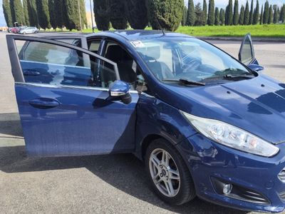 Usata Ford Fiesta 80 CV (58 kW) 2015 Blu Utilitaria