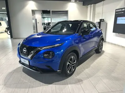 Nuova Nissan Juke N-Connecta 114 CV (83 kW) 2026 Blu / tetto nero SUV