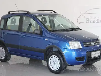 Usata Fiat Panda 4x4 Climbing 60 CV (44 kW) 2006 Bluazzurro Utilitaria