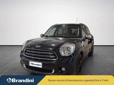 Usata Mini Park Lane Countryman 111 CV (81 kW) 2016 Nero SUV