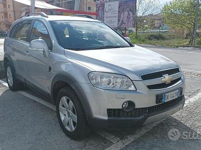 Usata Chevrolet Captiva Sport 150 CV (110 kW) 2008 Grigio SUV