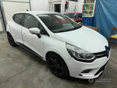 Usata Renault Clio IV 90 CV (66 kW) 2018 Bianco Berlina