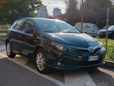 usata Toyota Auris Hybrid del 2017 - 74000km