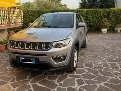 Usata Jeep Compass 120 CV (88 kW) 2018 Grigio SUV