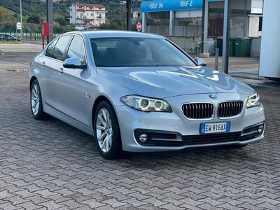 Begagnad BMW 520 Sport Line 190 HK (139 kW) 2014 Grå Sedan
