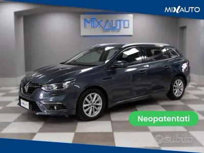 Usata Renault Mégane GrandTour Business 110 CV (80 kW) 2018 Grigio Station wagon