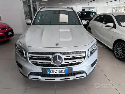 Usata Mercedes GLB180 Executive 116 CV (85 kW) 2020 Grigio SUV