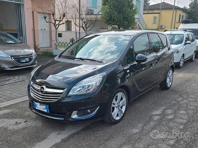 Usata Opel Meriva Cosmo 120 CV (88 kW) 2016 Nero Monovolume