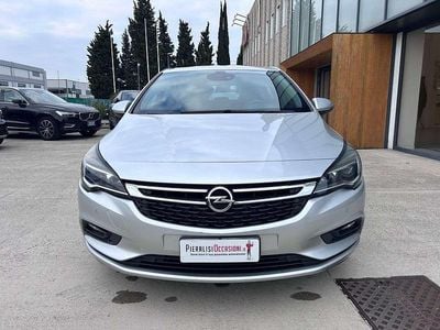 Usata Opel Astra Innovation 110 CV (80 kW) 2016 Argento Berlina