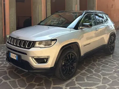Usata Jeep Compass 120 CV (88 kW) 2021 Argento SUV