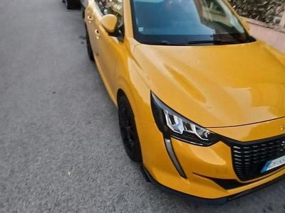Usata Peugeot 208 Allure 102 CV (75 kW) 2021 Giallo Utilitaria