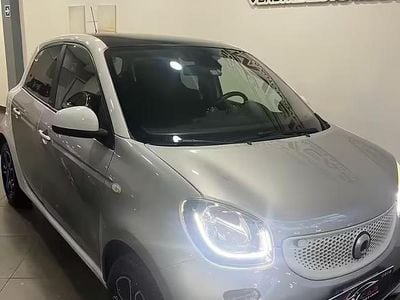 Begagnad Smart ForFour Passion 71 HK (52 kW) 2018 Grå Halvkombi
