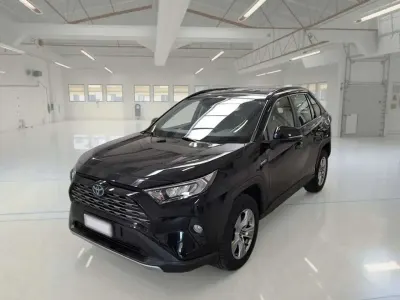 Usata Toyota RAV4 Hybrid Business Edition 178 CV (130 kW) 2020 Nero SUV