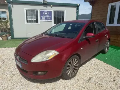 Usado Fiat Bravo Active 120 CV (88 kW) 2010 Rojo Utilitario