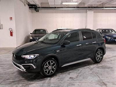 Usata Fiat Tipo Cross 100 CV (73 kW) 2023 Verde Berlina