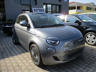 Usata Fiat 500e Icon 42 kW (58 CV) 2023 Grigio scuro Berlina