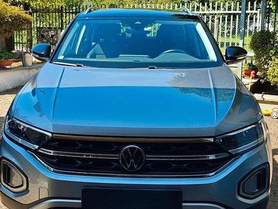 Usata VW T-Roc Style 110 CV (80 kW) 2023 Grigio SUV
