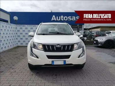 Usata Mahindra XUV500 140 CV (102 kW) 2016 Bianco SUV