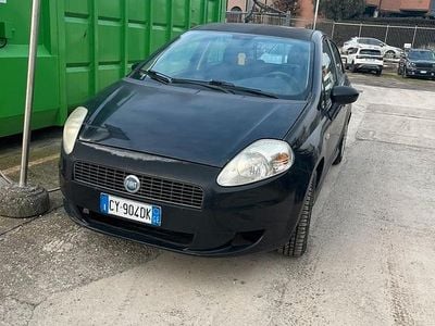 Usata Fiat Grande Punto 65 CV (47 kW) 2006 Nero Utilitaria