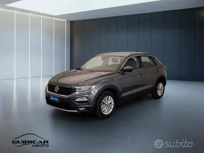 Usata VW T-Roc Business 116 CV (85 kW) 2021 Grigio SUV
