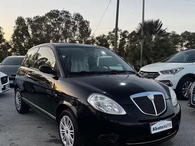 Usata Lancia Ypsilon 75 CV (55 kW) 2007 Nero Utilitaria