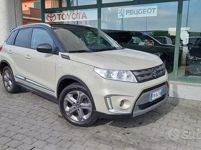 Usata Suzuki Vitara 120 CV (88 kW) 2016 Beige SUV